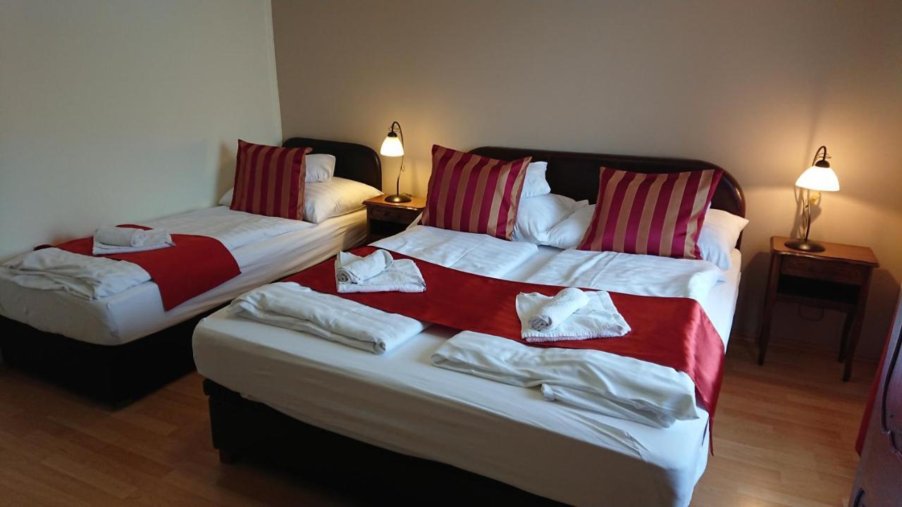 Hotel Napsugar Balatonmáriafürdő Extérieur photo