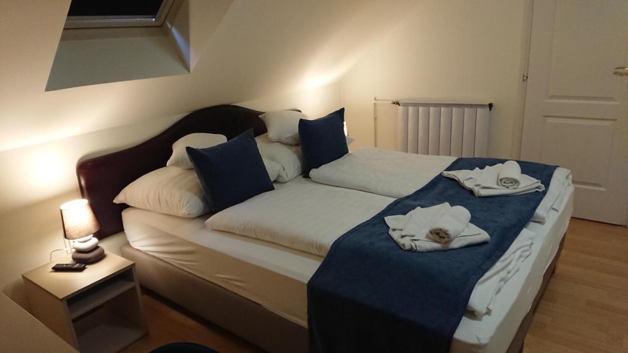 Hotel Napsugar Balatonmáriafürdő Extérieur photo