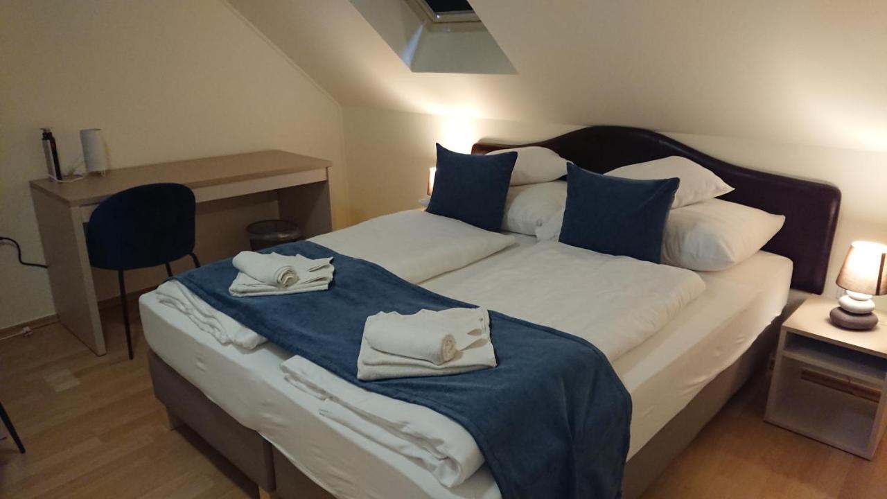 Hotel Napsugar Balatonmáriafürdő Extérieur photo